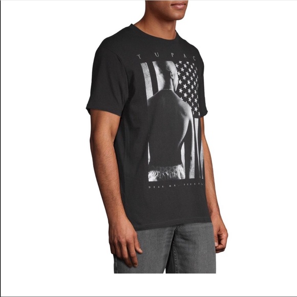 **SOLD***NWT- TUPAC TSHIRT - Picture 4 of 9